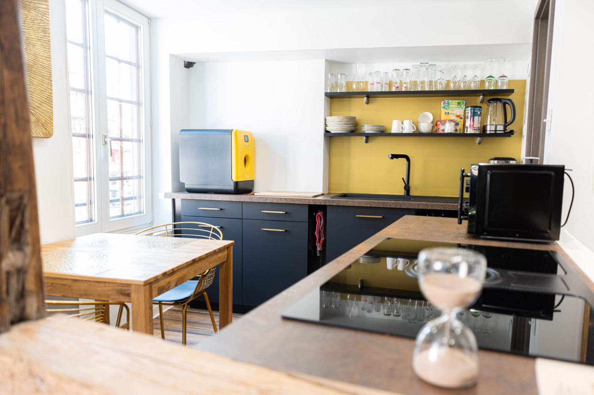 Appartement De La Noblesse - Designed By C.M ซิลิสตาต์ ภายนอก รูปภาพ